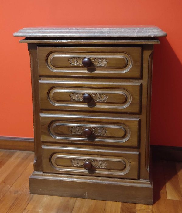 Mobília de quarto de casal vintage, com tampos de mármore