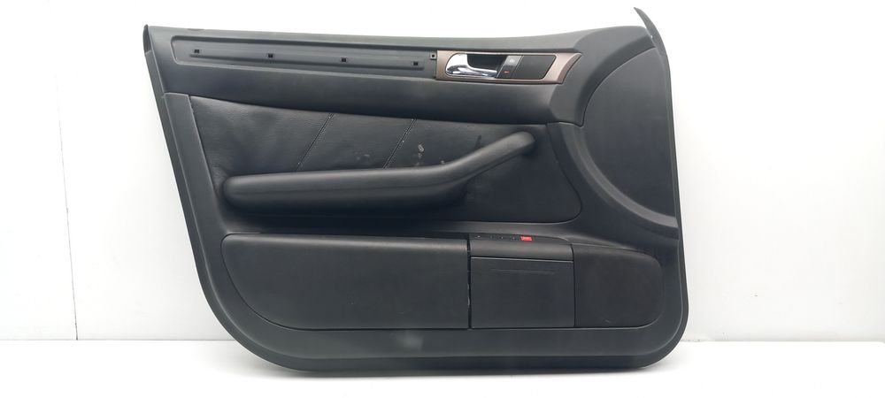 Forra porta / quartela frente esquerda AUDI A6 Avant (4B5, C5)