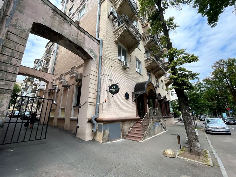 Продажа 2к квартиры, Липки, Шелковичная 13/2, ремонт, без комиссии