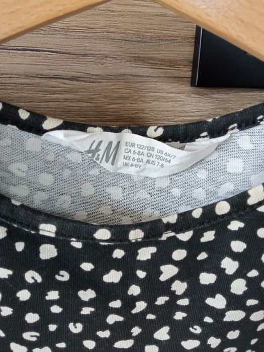 Bawełniana sukienka z printem H&M 122/128 trapezowy krój