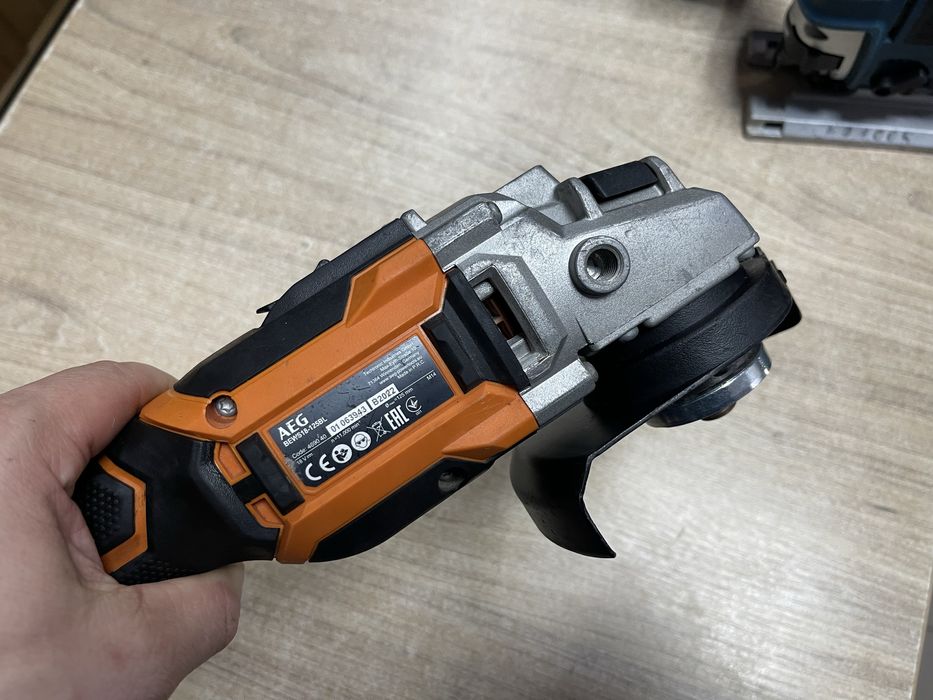 AEG BEWS18-125BL / безщіткова болгарка АЕГ
