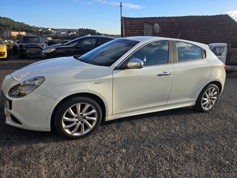 Alfa Romeo Giulietta 1.6 jtdm (diesel) 105cv Nacional
