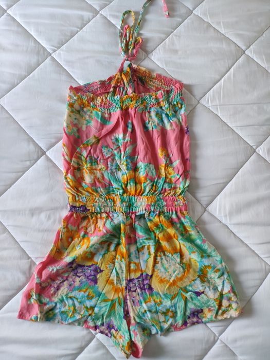 Macacão usado poucas vezes