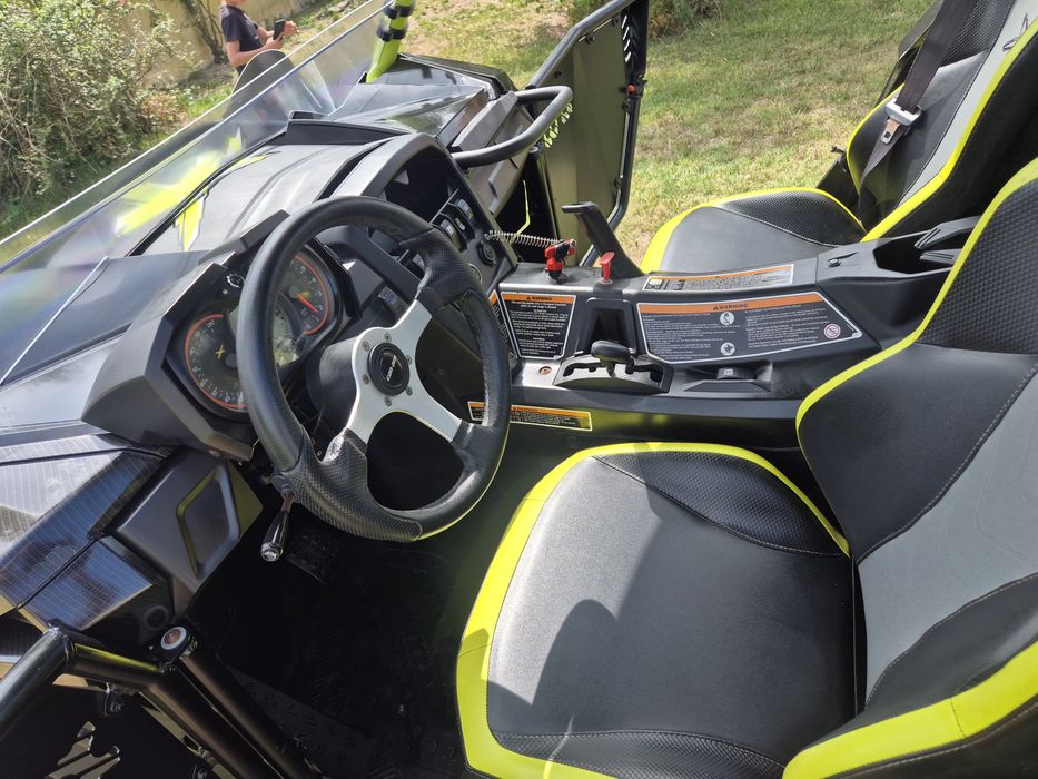 Can-Am Maverick XDS  1000 Turbo  2015 -só  2.342 Km -Extras