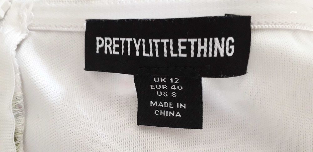 Blusa com folhos em verde e branco