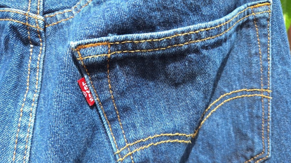 джинсы Levi's 501. w34