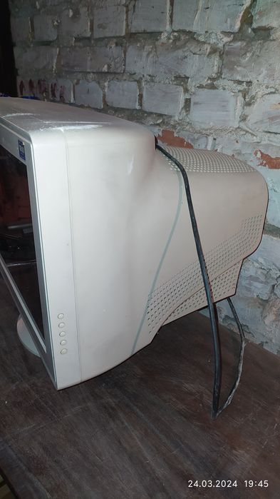 Монитор Samsung sung master 975df