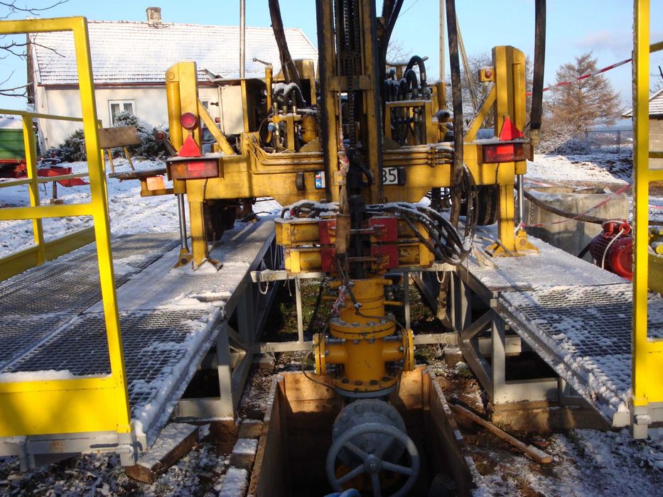 Wiercenie studni głębinowych, odwierty pompy ciepła - Hydro Karpaty