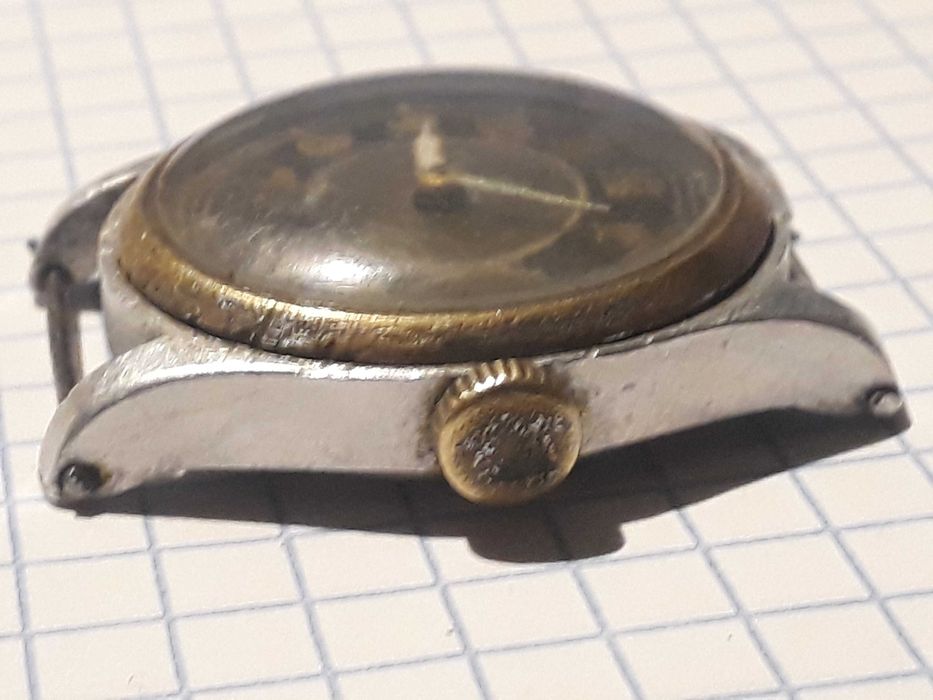 Часы швейцарские Fidus 14 времен 2 мировой войны с маркировкой DH