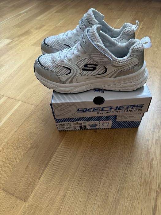 Skechers кросівки 37 р
