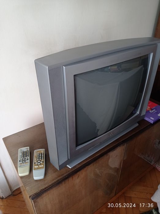 Продам телевізор JVC. Доставка по місту безкоштовна