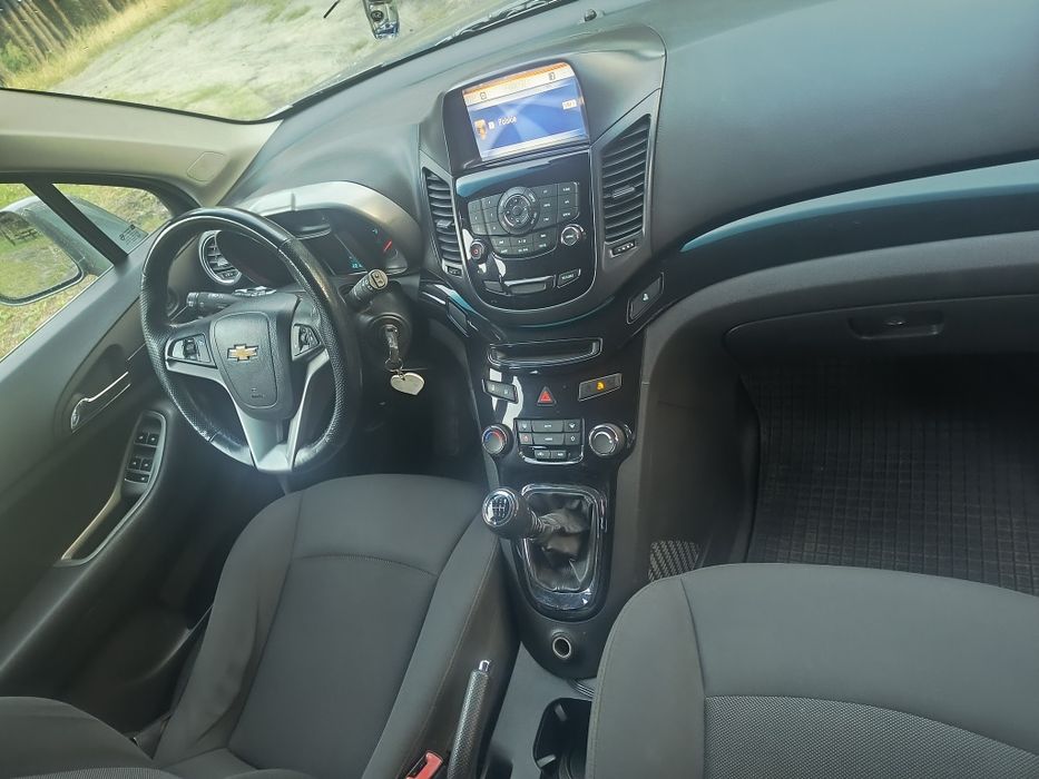 Sprzedam samochód 7 os. Chevrolet Orlando