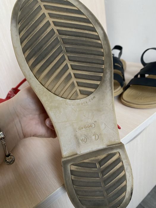 Босоножки Crocs, летние