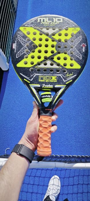 Raquete e saco padel