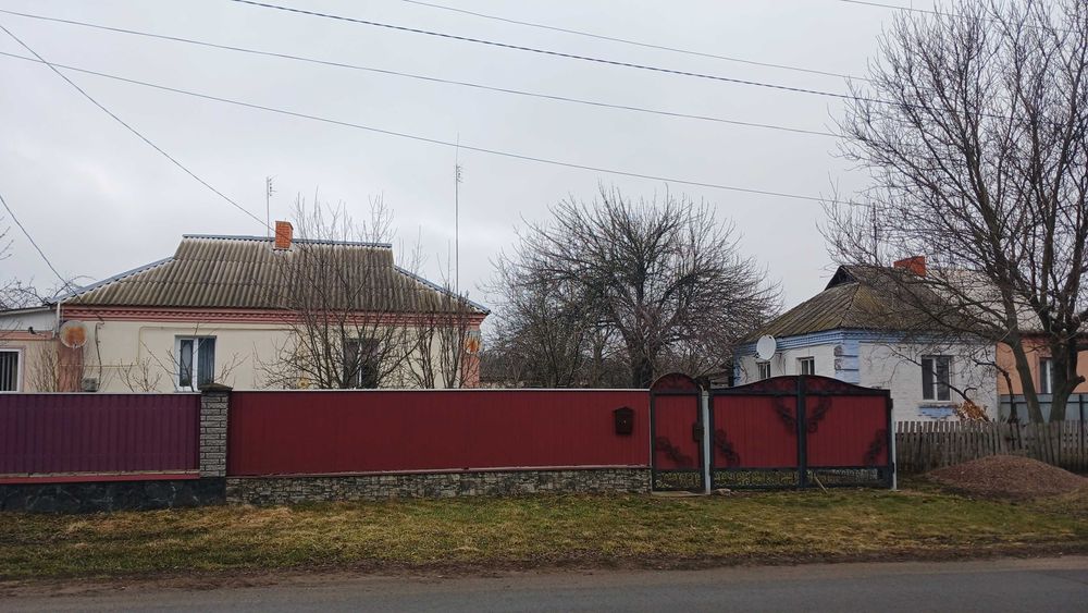 Продаж 1/2 будинку  в р-н Загребля(біля г-р-к”Хуторок”).
