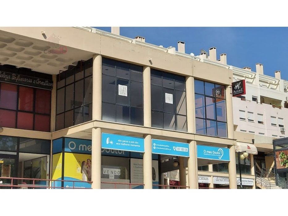 Vende-se espaço comercial em Portalegre!