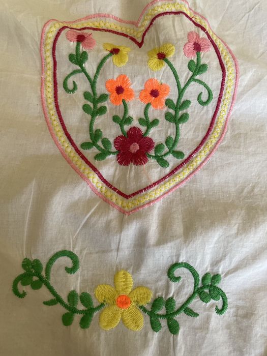 Blusa com bordados da Lanidor- L/XL