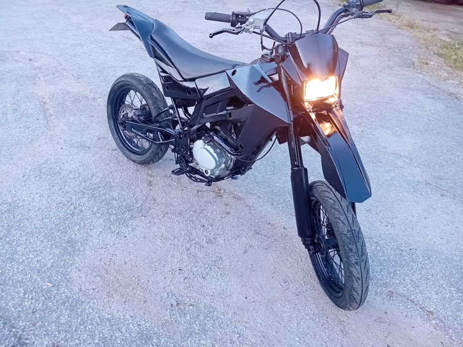 Mota supermotard goes 125