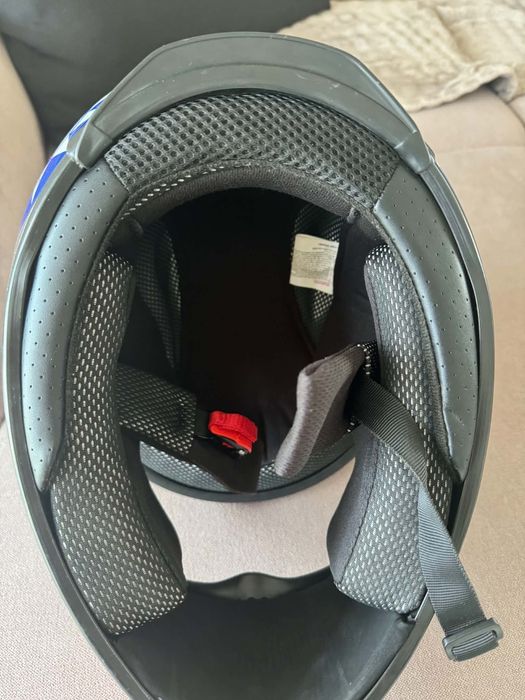 Kask motocyklowy AVINA