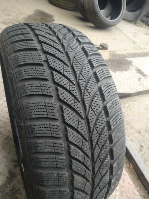 Maxxis 225/45R17 Arctictrekker uzywana 1 szt. 8,5mm