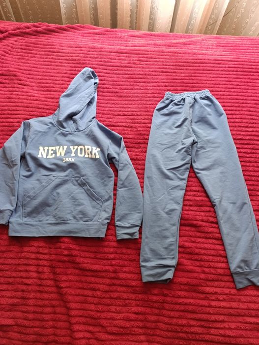 Спортивний костюм р. 122-128