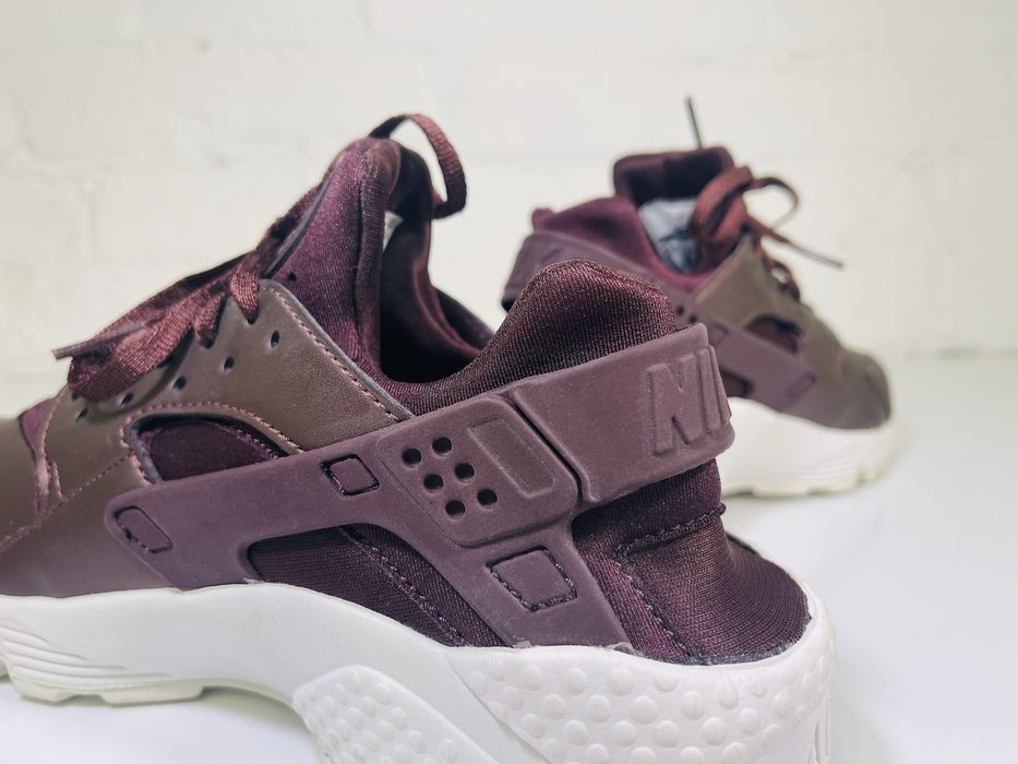 Nike Wmns Air Huarache Run Metallic Mahogany