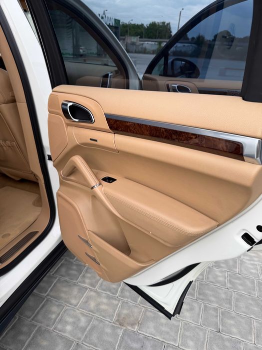 Продам Porsche Cayenne 958 | 3.6 бензин | Без пневмопідвіски