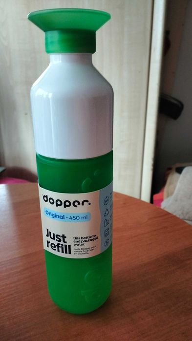 Dopper Butelka z kieliszkiem  za 60 zł Super modna nowa