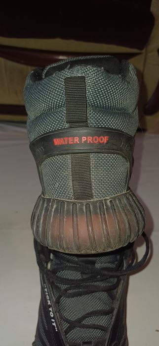 Кросівки осінньо-зимові