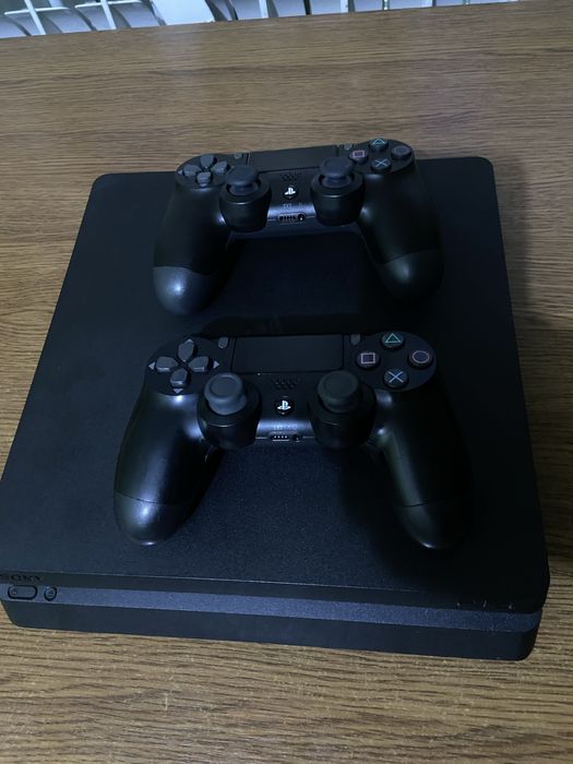 PlayStation 4slim 1TB дисковод + ігри і два геймпада