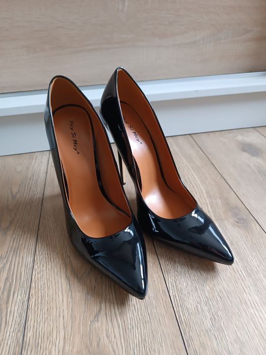 Czarne lakierowane mega szpilki rozmiar 48