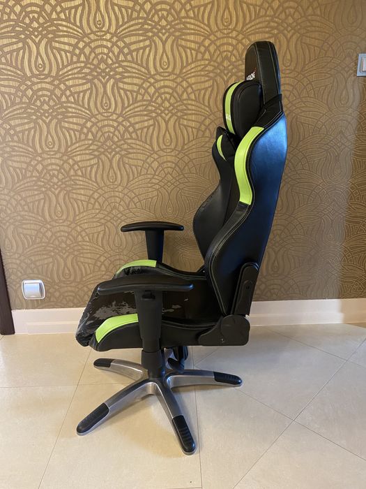 Fotel gamingowy AKRACING czarno-zielony