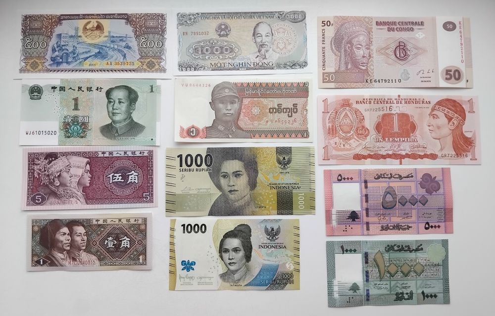 Банкноти світу паперові гроші