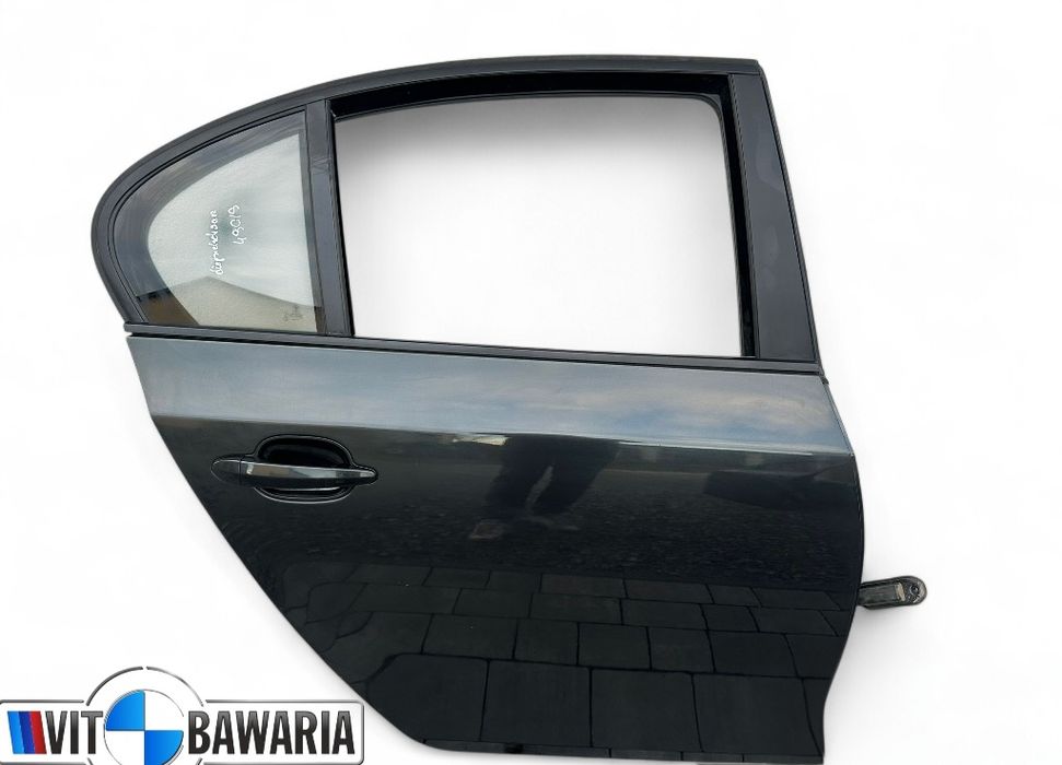 Drzwi prawy tył BMW E60 DIOPSIDSCHWARZ 490/9