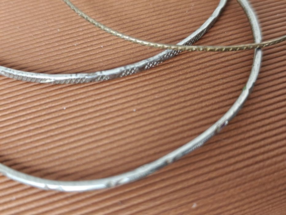 Trzy Bransoletki metalowe lub aluminiowe