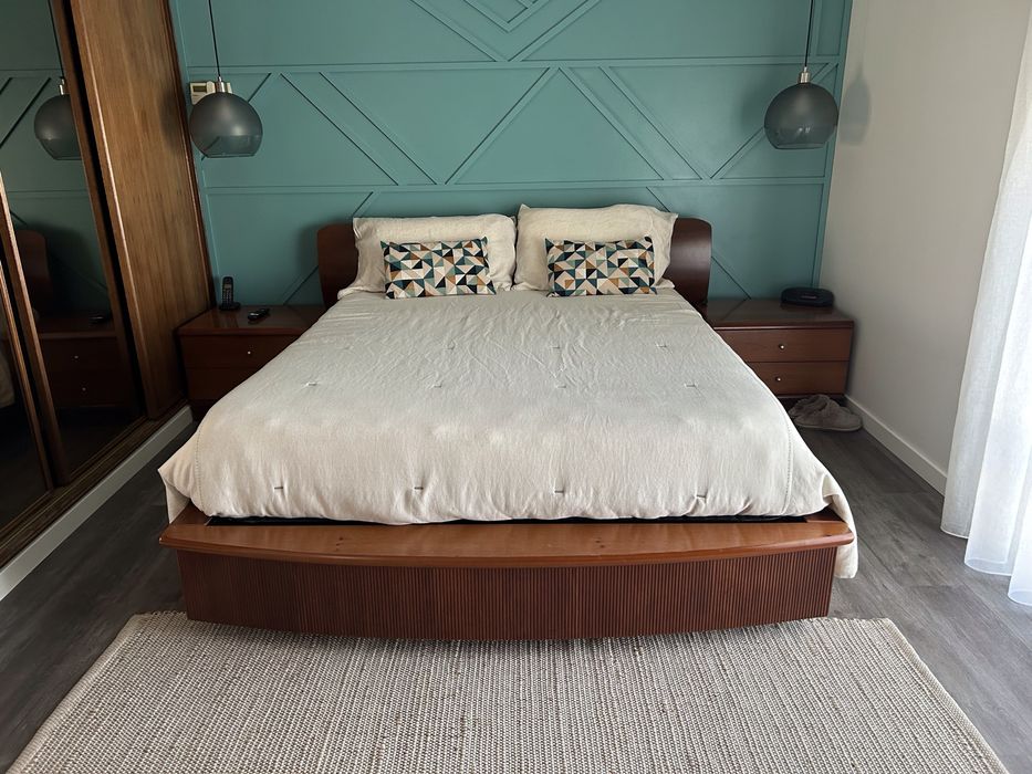 Cama de casal com colchão 150x200