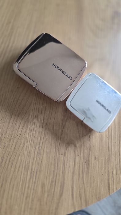 Hourglass zestaw bronzer i rozswietlacz