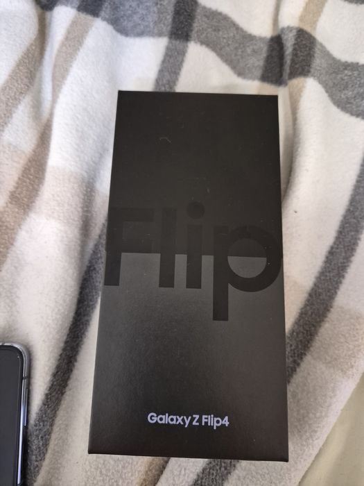 Samsung Z  flip 4