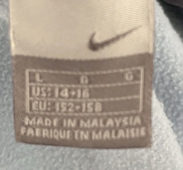 Vendo Casaco De Criança Nike.