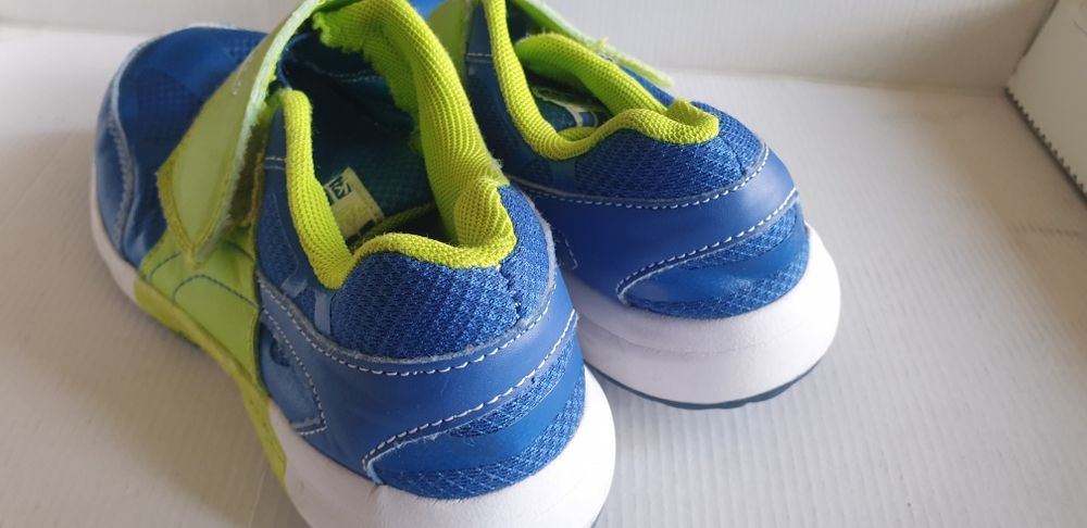 Buty sportowe Sprandi na rzepy 35 rozmiar