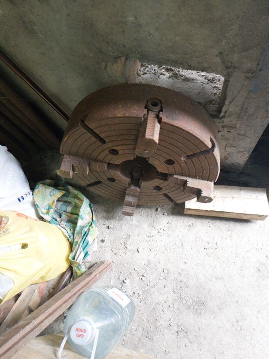 Токарный патрон 500, 4-х кулачковый.