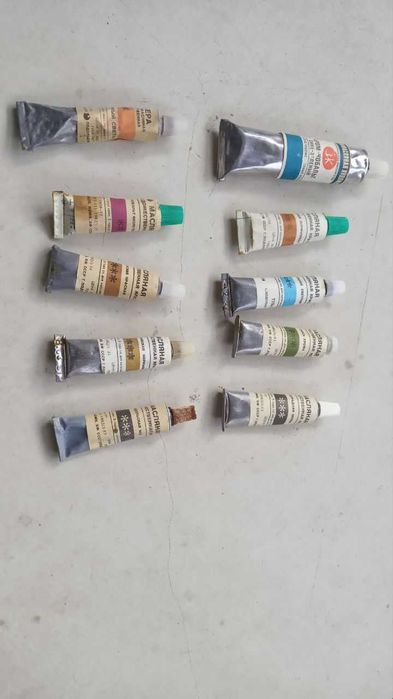 Краска художественная масляная / качество / много цветов (Подольск)