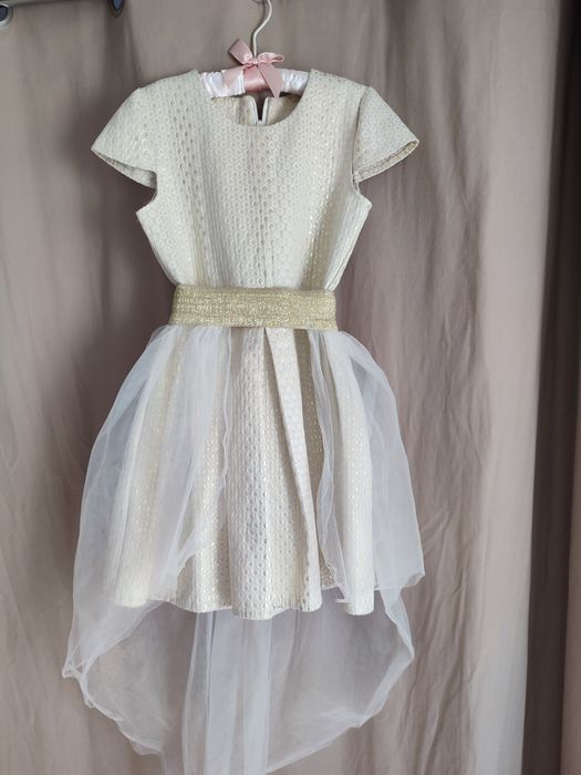 Стильне плаття дівчинка