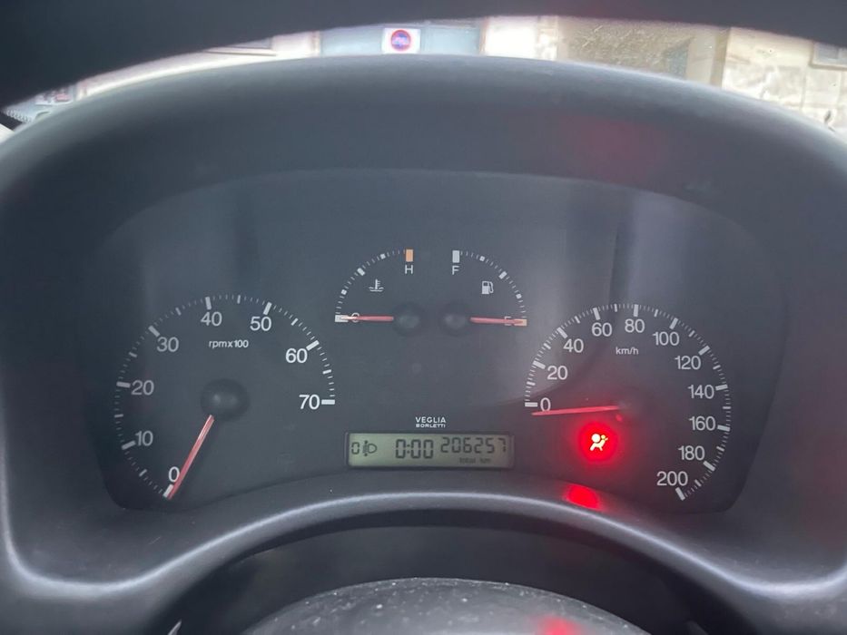 Carro punto ano 2000