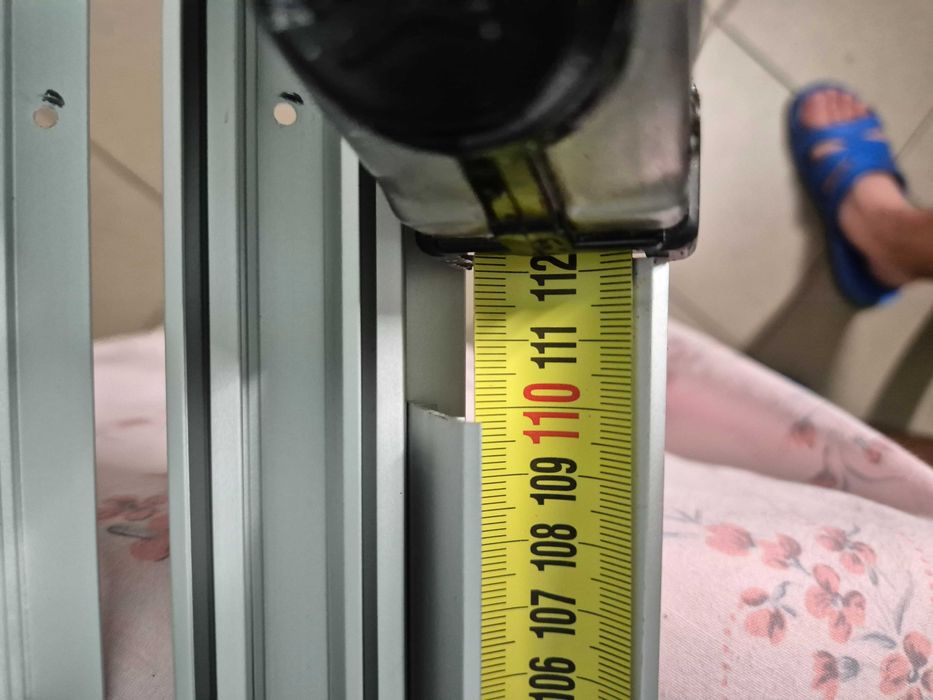 Listwa aluminiowa prowadnice.