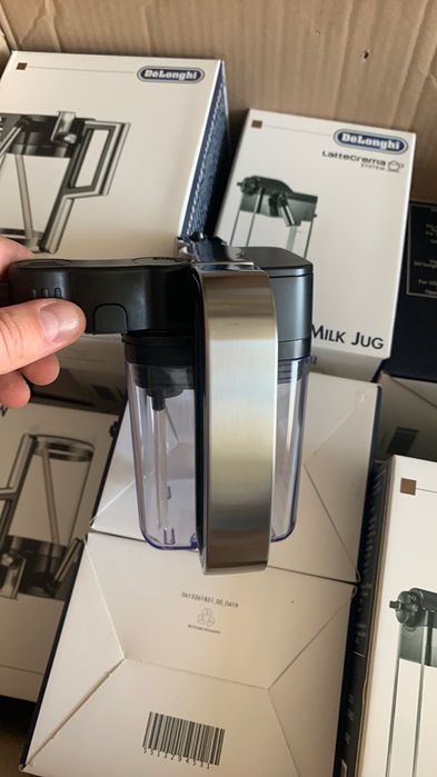 капучінатор, молочник