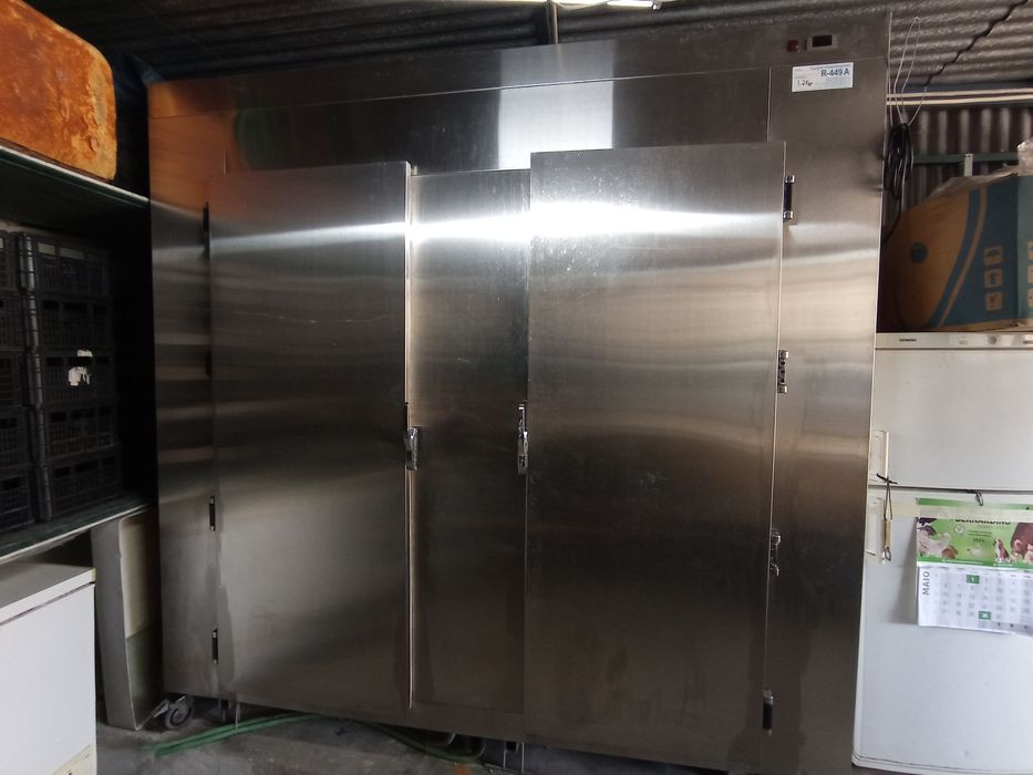 Frigorífico industrial porta dupla traseira vidro, ideal para montra