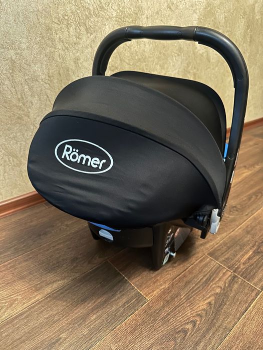 Продам фірмове автокрісло/автолюлька BRITAX-ROMER BABY SAFE 2 I-SIZE