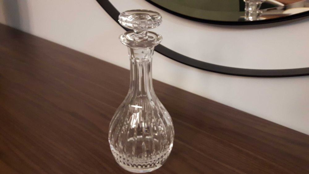 Copos de Whisky e Garrafas de Cristal