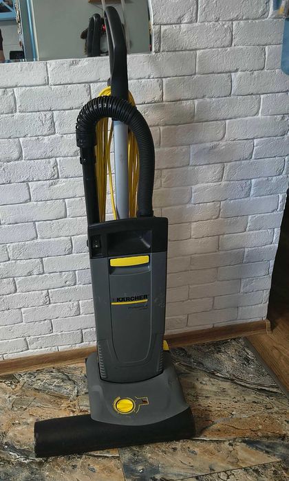 Odkurzacz szczotkowy Karcher CV 48/2 Adv